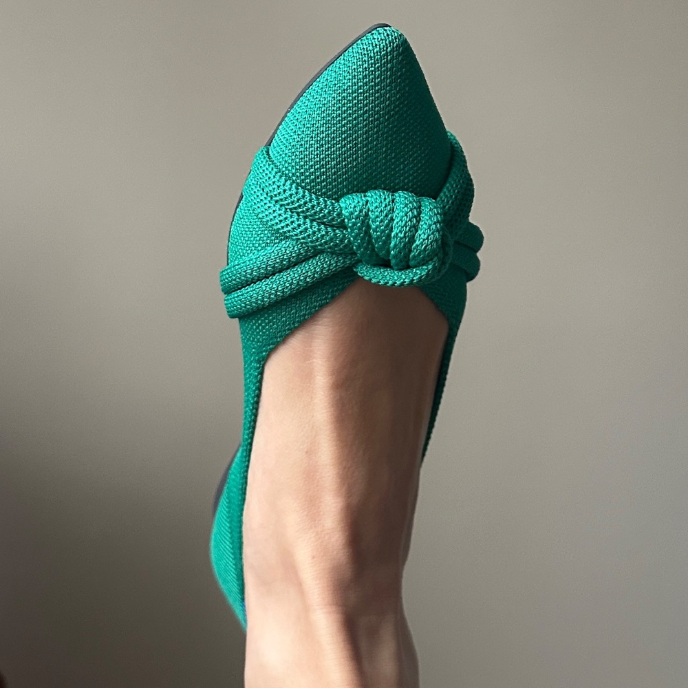 ROTHY’S - vibrant green pointed flats - The Knot Point  II - Picture 6 of 6